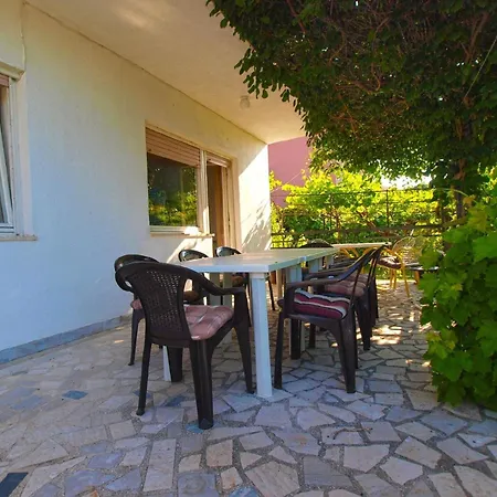 Holiday home Fuer 12 Personen Ca 150 Qm In Banjole, Istrien Istrische Riviera